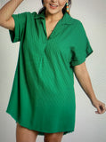 green plus size summer dress with v-neck and short sleeves