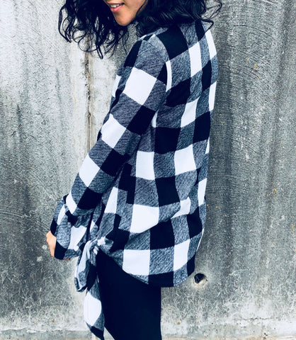 Black and White buffalo check top for fall in our boutique aunt lillie bells