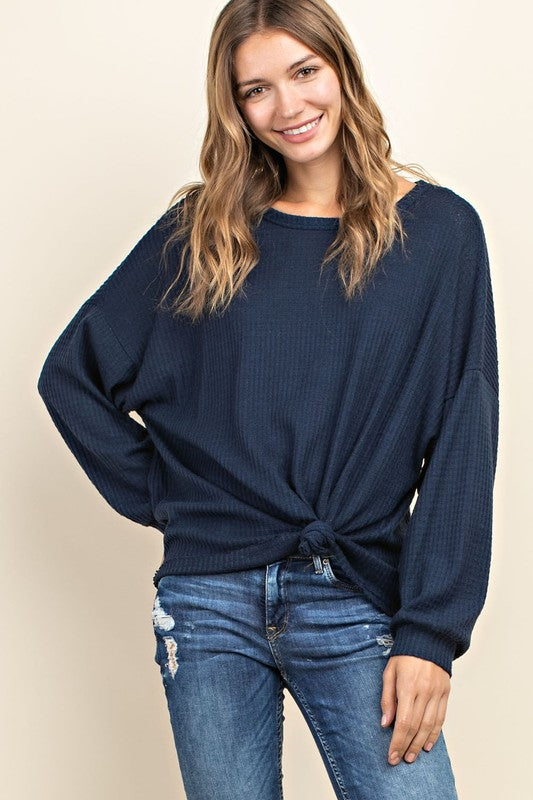 navy thermal top, pefect for a casual weekend i