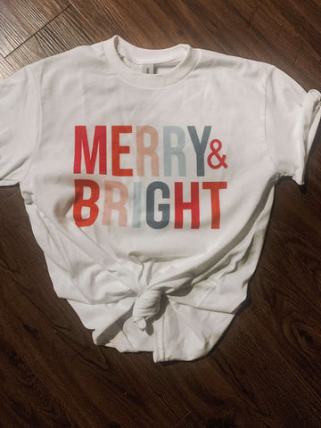 merry & Bright Christmas tee in our online boutique aunt lillie bells